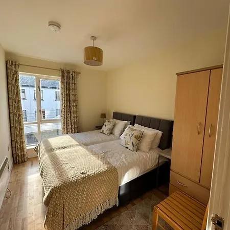 Town Centre דירה *